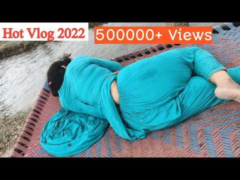 Download madam kiran sleeping style in Village / best vlog video / New Comedian Videos full desi videos/ 2022