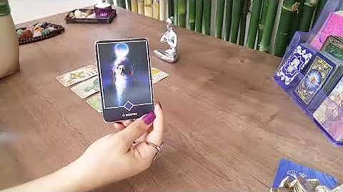 Como ver o futuro com carta de baralho?