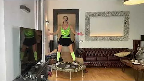 Jill Cooper's SuperJump Original 30 min rebounding...