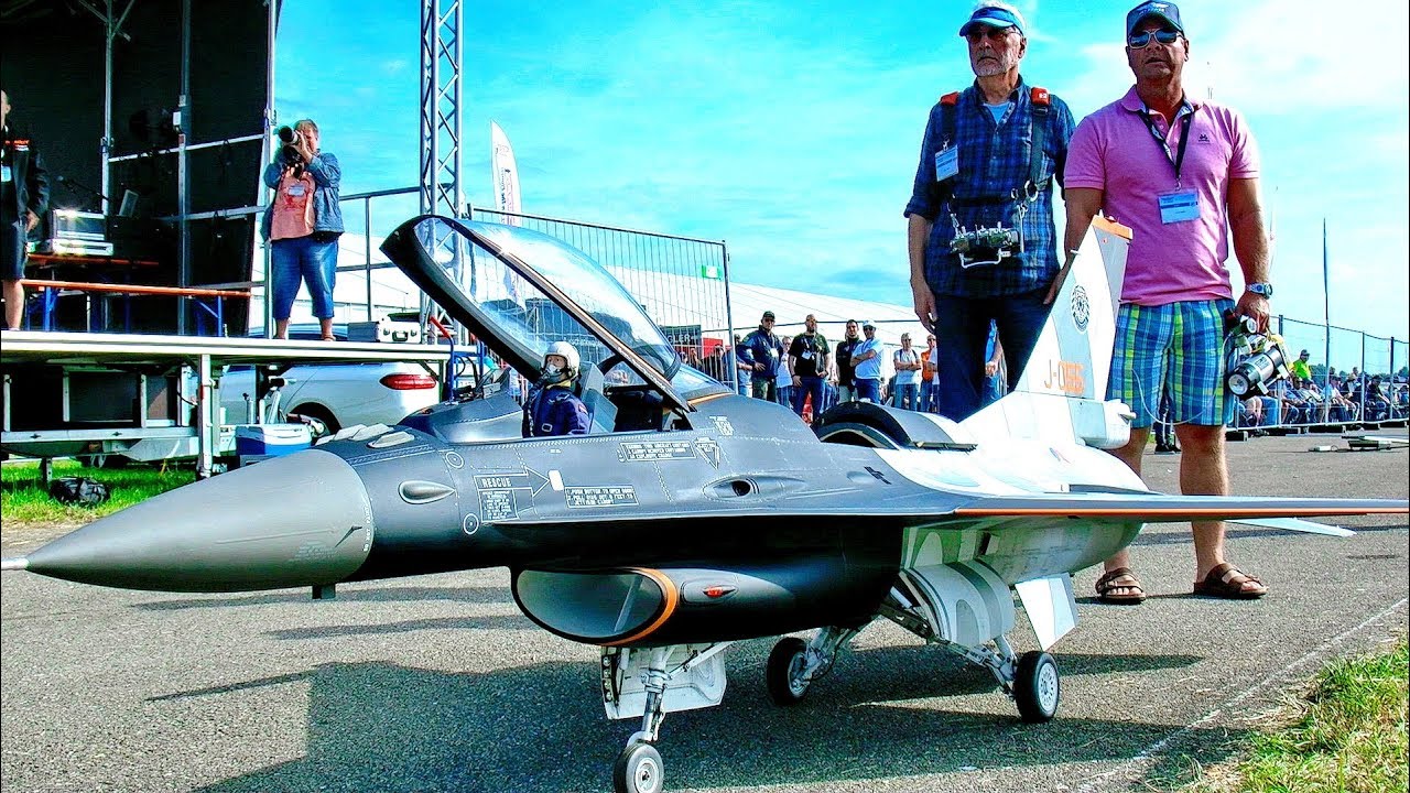 STUNNING !!! FASCINATING !!! RC F16 IN SCALE 16 MODEL TURBINE JET