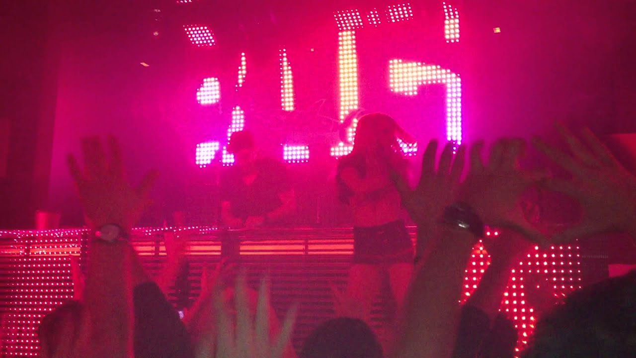 Thomas Gold @ YALTA CLUB (Adele-Rolling in the deep)