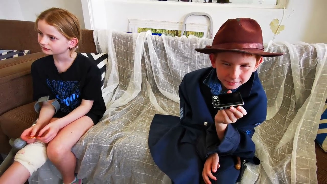 The Suspicious Hospital Chase - Tall Poppies holiday programme Dec 2023