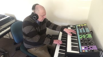 Runes- chilled breakbeat w/ Akai MPC One, Yamaha CP40, Moog Matriarch, Access Virus, Korg Prologue