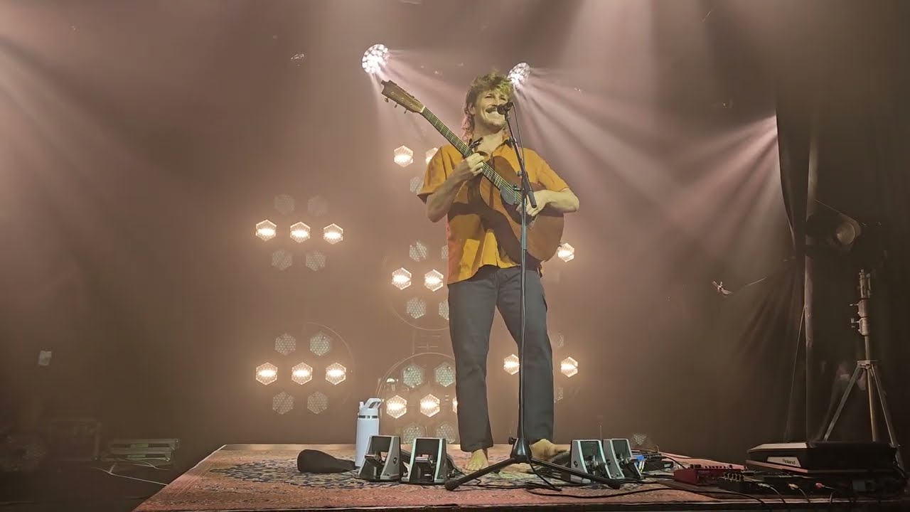 ZIGGY ALBERTS - Gone (The Pocahontas Song) Live in Madrid 4K