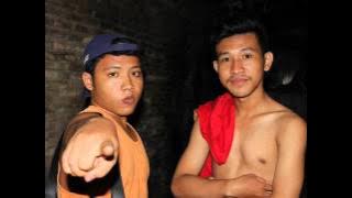 Dua Kelinci - Berharap Kau Akan Kembali