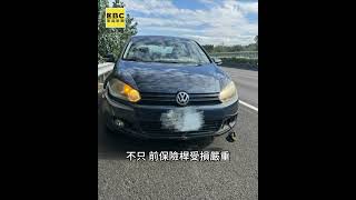 國道驚魂!天外飛來逾1米鐵管輾過彈起傷5車 @newsebc #shorts