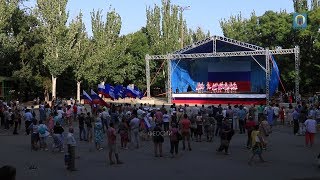 22.08.2017 Крым, Феодосия - День флага России. Награждение и концерт 22.08.2017 Крым, Феодосия - День флага России. Награждение и концерт