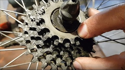 Disassembly of a Shimano 105 Uniglide cassette, 7-speed