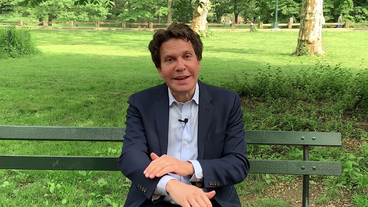 The Difference Between Physical + Chemical Sunscreens Explained - Dr Dennis Gross - SkinStore