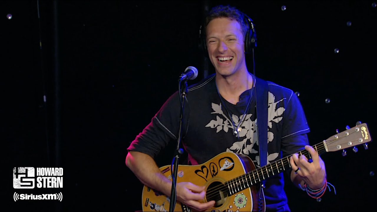 ⁣Chris Martin “Viva la Vida” (Acoustic) on the Howard Stern Show (2016)