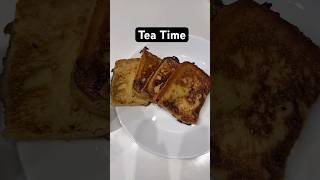 #FriedBread #FrenchToast #ComfortFood #BreakfastDelight #SweetIndulgence #FoodieLife #YummyInMyTummy