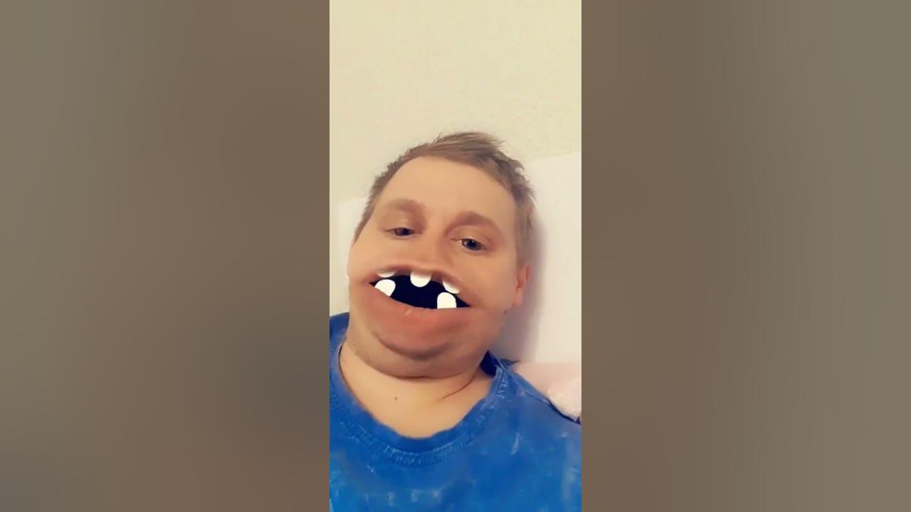 просто просто пушка малышка безделушка. пушка пушка малышка безделушка. ты просто безделушка любимая игрушка. песня ты просто просто пушка малышка безделушка любимая игрушка. пушка малышка безделушка.