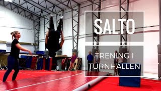 Salto - trening i turnhallen