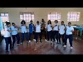 wakadinali- "hizi stance" (official dance)