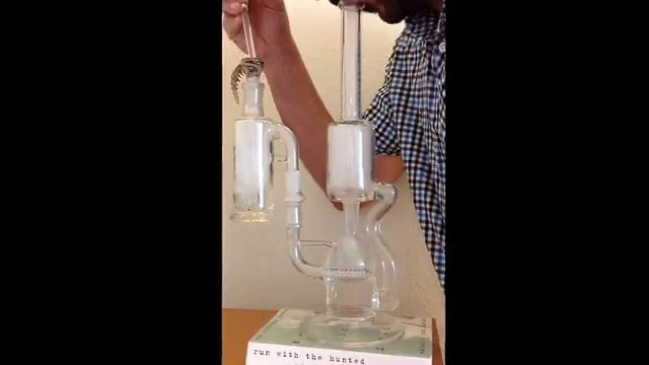 Sovereignty Glass Hornet Recycler and 180 Ash Catcher Flower Pull Function Video