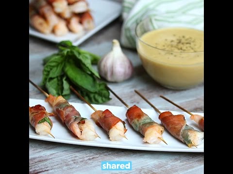 Prosciutto Wrapped Shrimp and Garlic Dipping Sauce