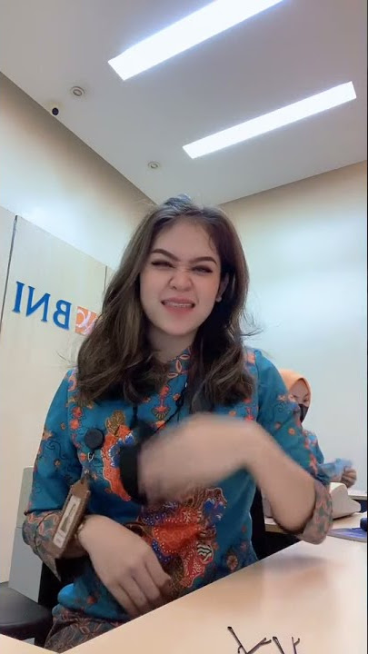 goyangan hot karyawan BNI