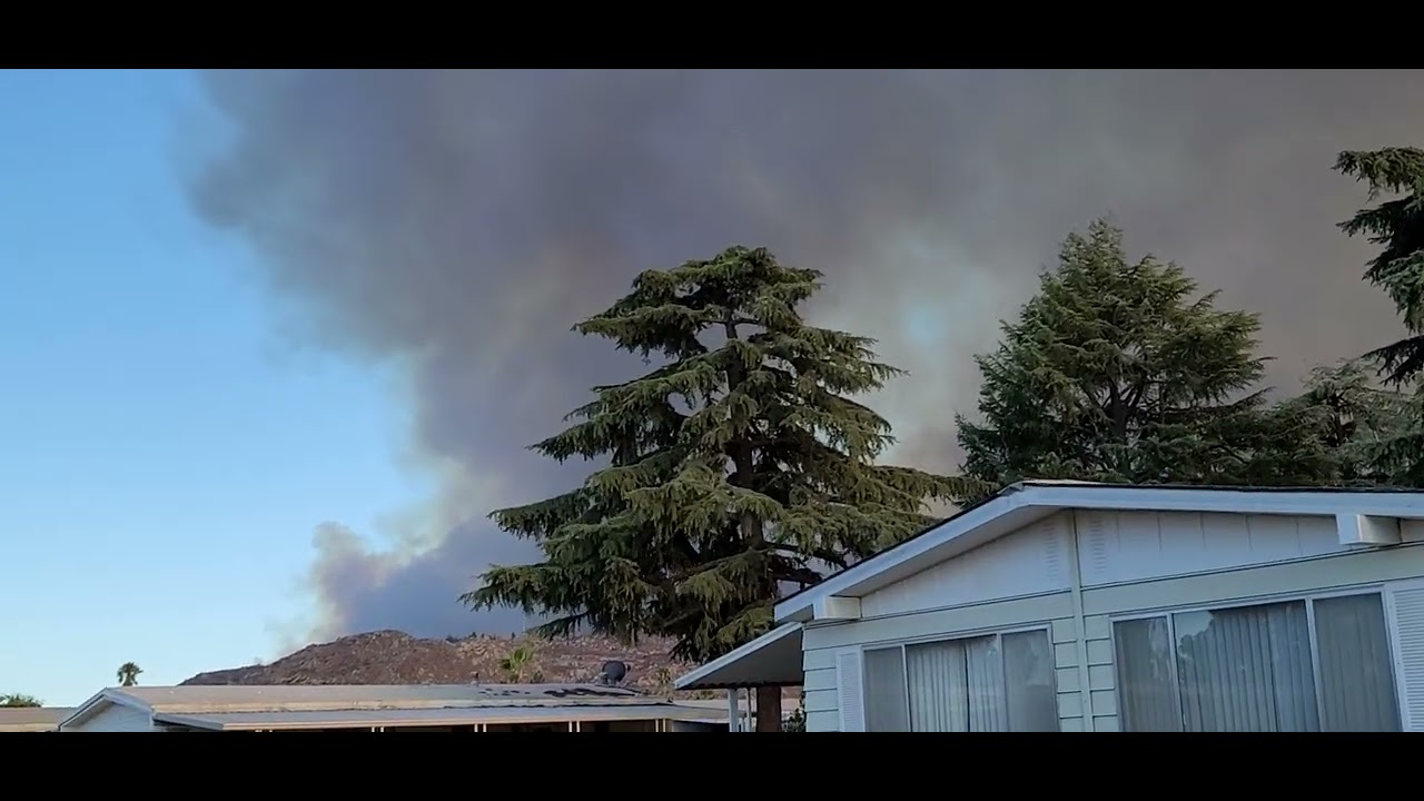 Fire in Hemet, 09052022 near Ramona Bowl. Several homes burned on