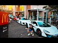 CAUSAMOS COM CARROS ESPORTIVOS NO DRIVE TRHU DO MCDONALDS!! ( DEU RUIM ) [ REZENDE EVIL ]