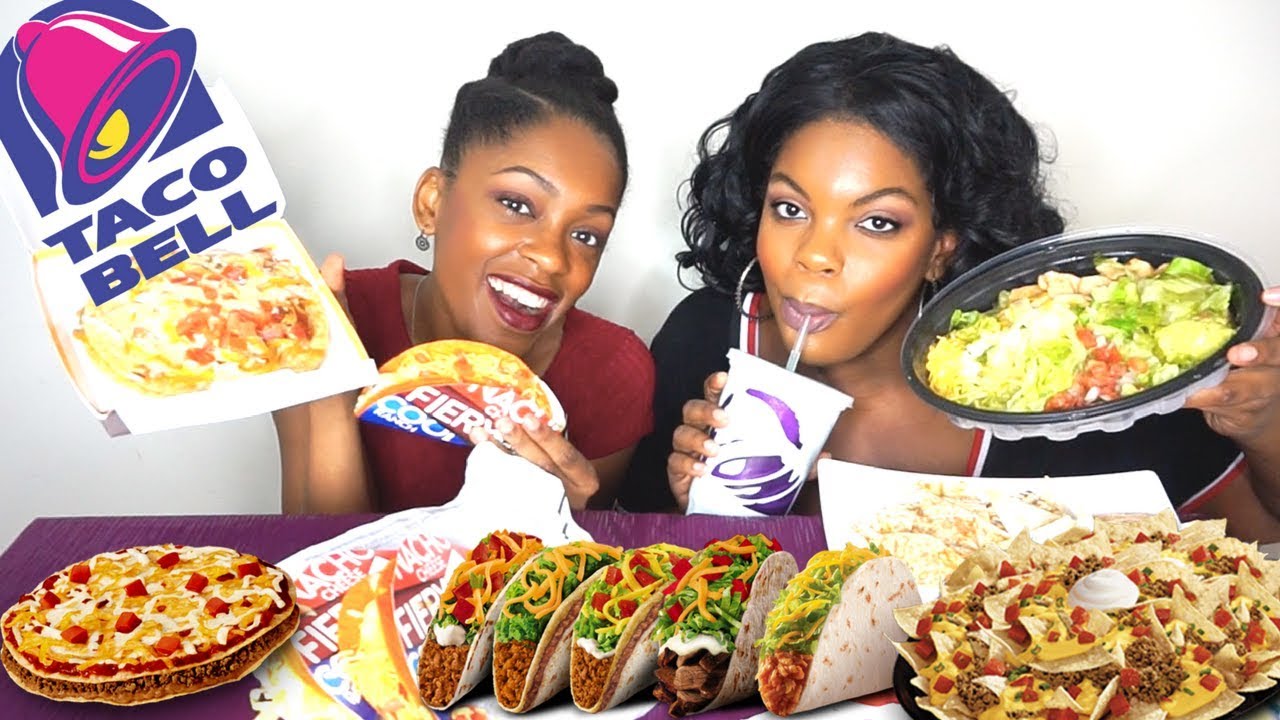 TACO BELL MUKBANG with CURLY GIRL CHELS | Chicken Power Bowl, Mexican Pizza, Doritos Loco Tacos