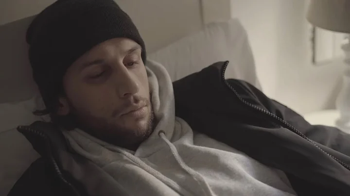 UN PEZZO DI PANE - Cortometraggio sul suicidio, Re...