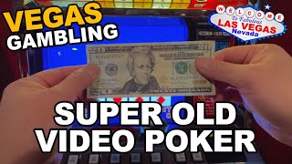 SUPER OLD Coin 9/6 Double Double Bonus Video Poker at El Cortez screenshot 3