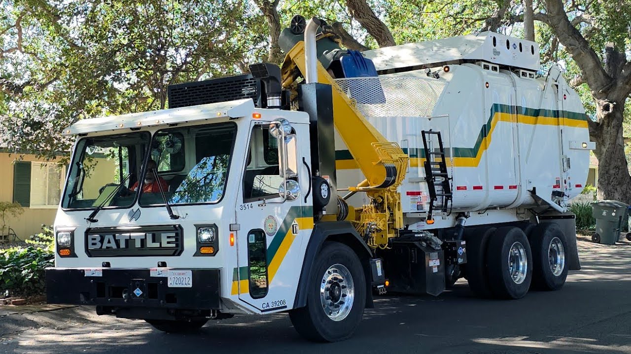 City of Pasadena: Four CCC/Battle and Autocar ACX Side Loader Garbage Trucks on Tuesday Trash!!!