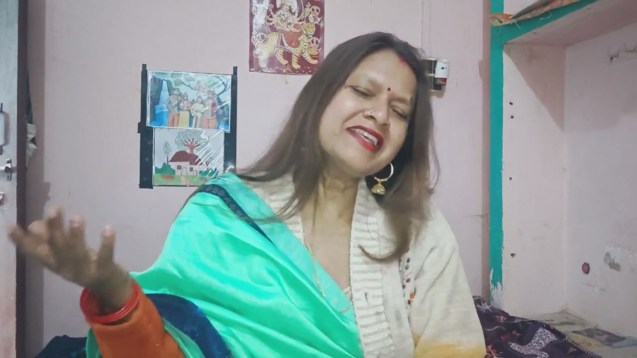 बन्नी मतवाली वो इंस्टाग्राम वाली वो फोन रखे हाथ में  😃