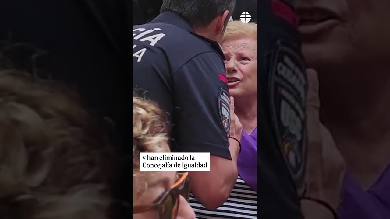 Polémica en Molina de Segura por el intento de desalojo de una mujer que protestó durante un Pleno