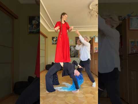 КАКОЕ ВИДЕО КРУЧЕ Помогите