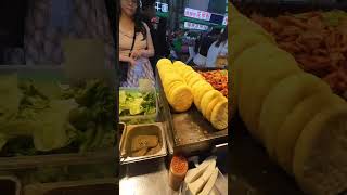  Broadcast Of Street Food Specialties And Fruit Delicacies 20260604 190923