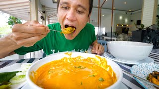 Spicy Thai Vegan Food - THICKEST COCONUT MILK CURRY in Krabi, Thailand!