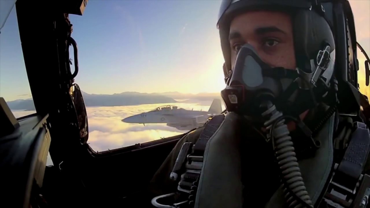 EA 18G Growler Pilot YouTube EA 18G Growler Pilot YouTube