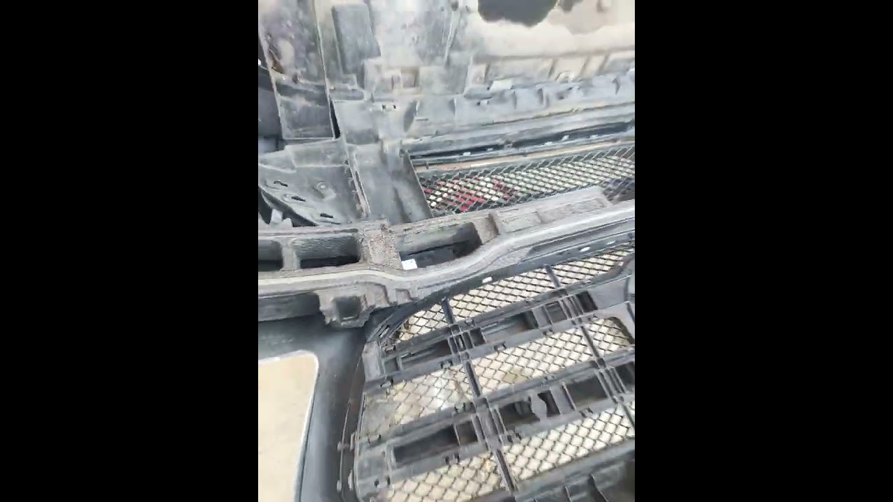 Mercedes GLA 180 ABA(Front Radar Sensor) Location YouTube