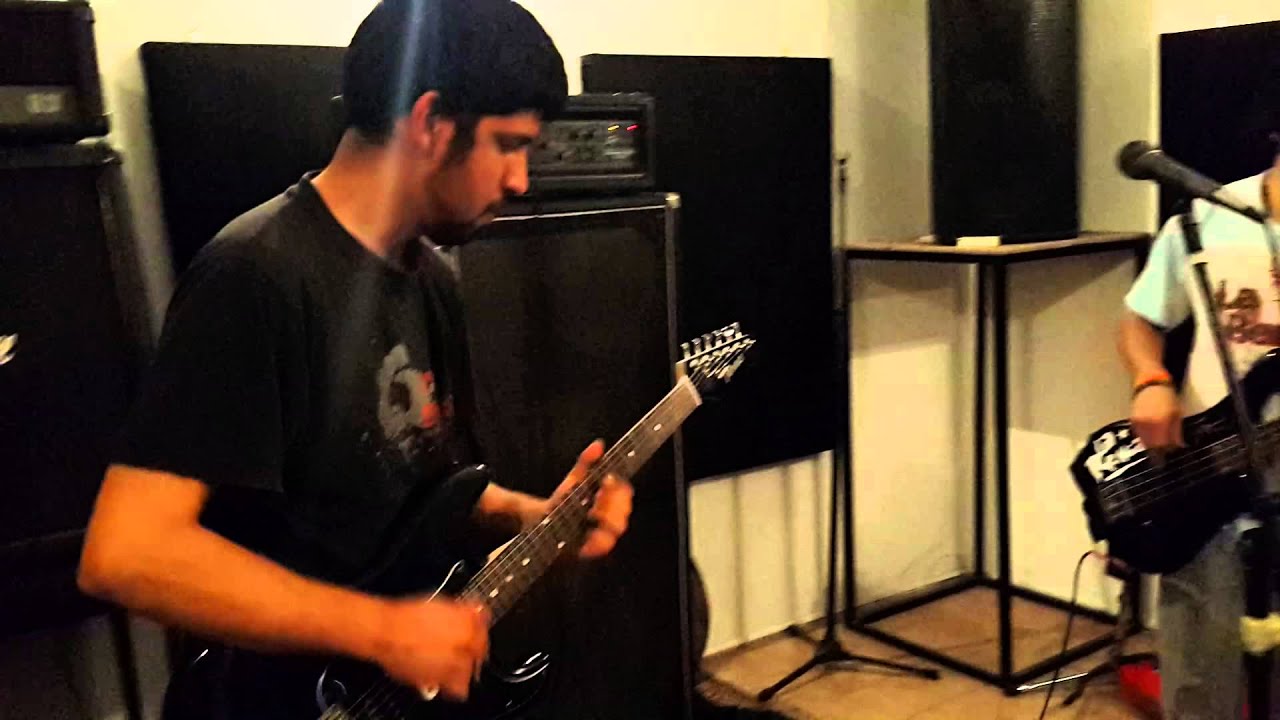 Sacatelo cover por labios rotos