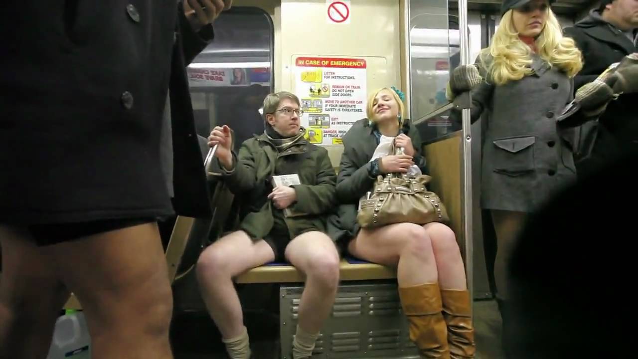 No Pants Subway Ride - Chicago - 2010