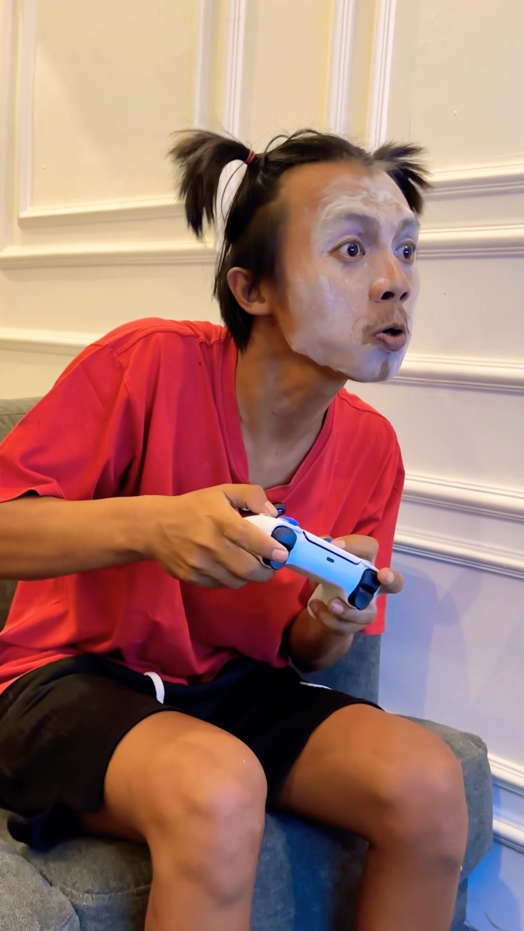 Ada yg berani main ps bareng aku ?
