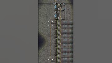 Train unloading its load #factorio #train #trains