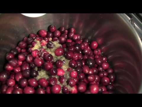 The Best Christmas Cranberry Sauce Recipe