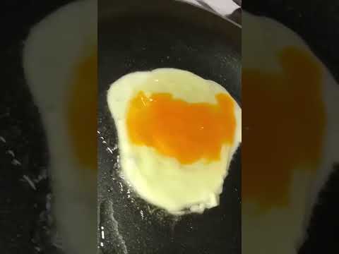 The Amazing Chemical Reaction That Makes Your Sunny-Side Up Egg!