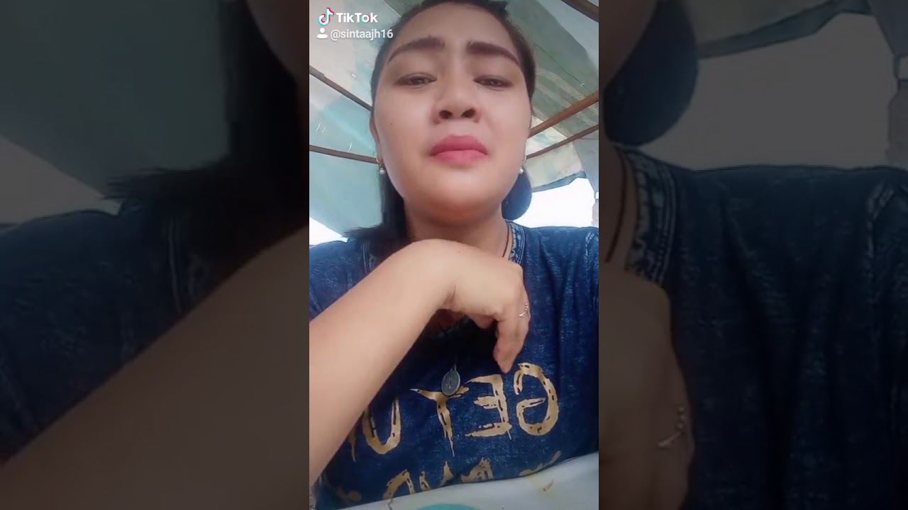 Gaun merah - YouTube