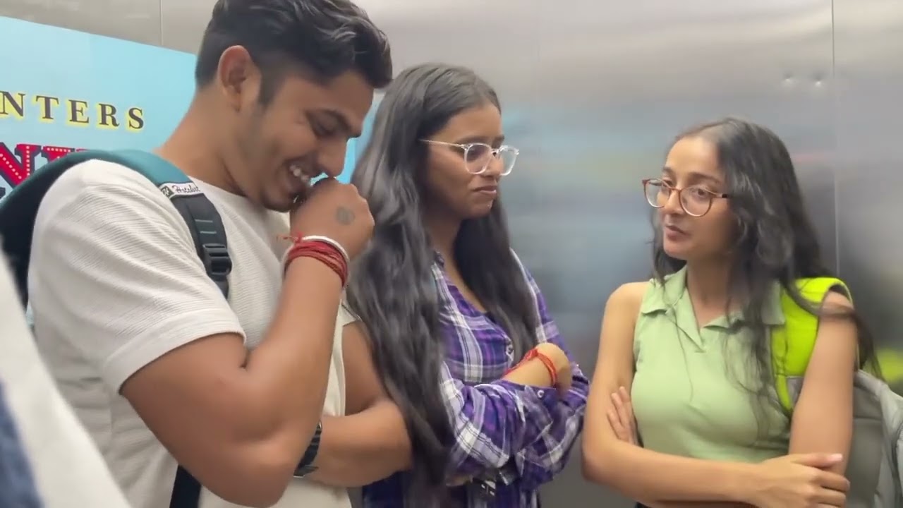 Funny prank random people with Alexa 😄