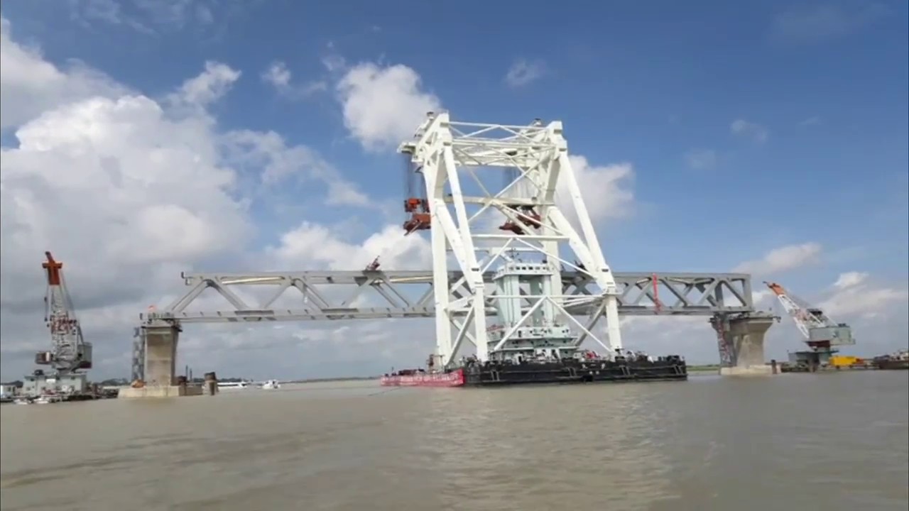 Making of Padma Bridge : First Span Setup 2017