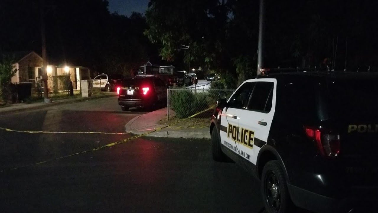 SAPD involved in standoff with shooting suspect at West Side home - YouTube