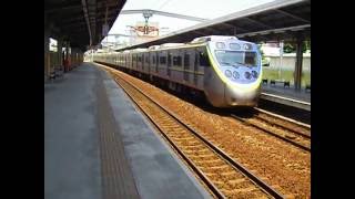 3141次區間車鳳山站停車
