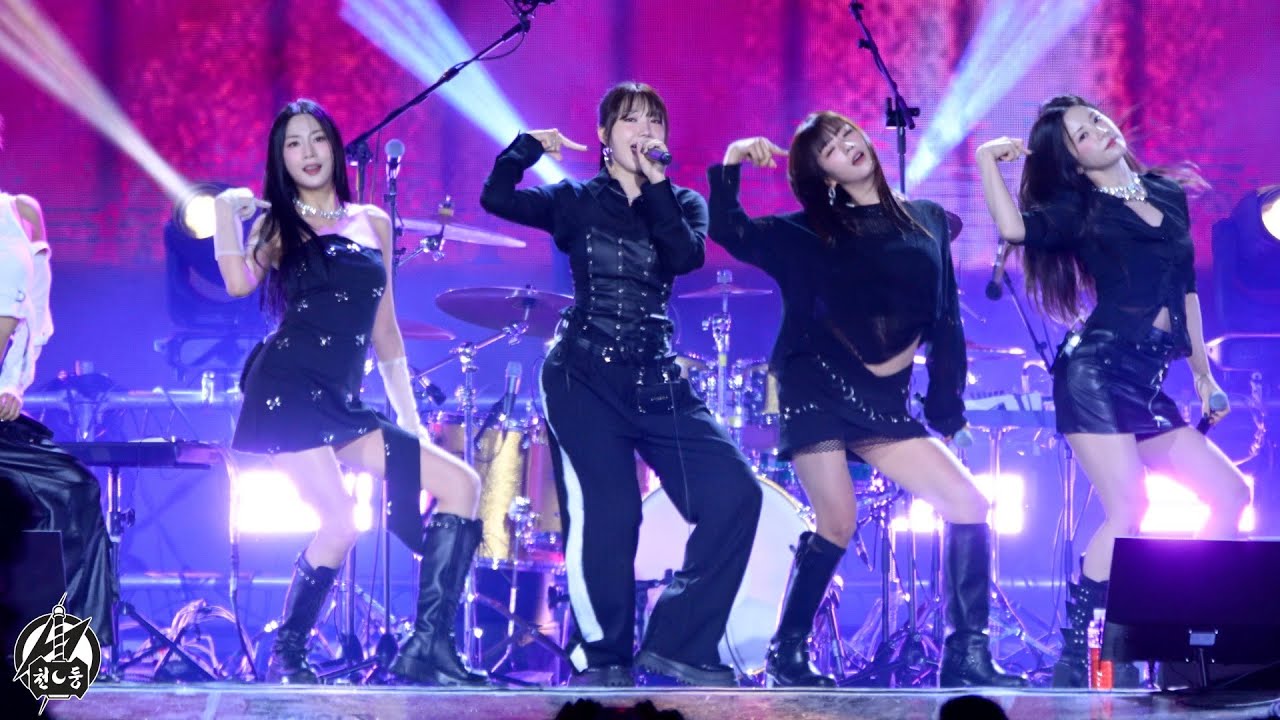 에이핑크 정은지 '1도 없어 + DND + Mr.Chu + NoNoNo' Apink JeongEunji (240929) @강남페스티벌 Fancam By 천둥