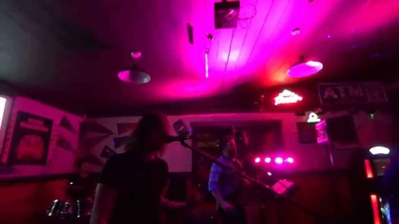 YouTubeでMother Night - Shadows (live)を視聴