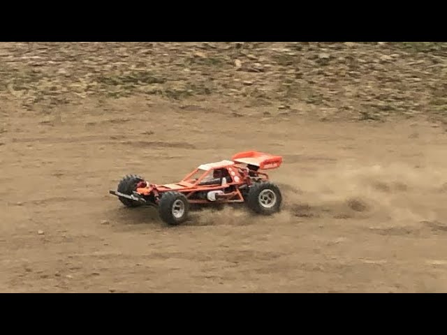KYOSHO JAVELIN - YouTube