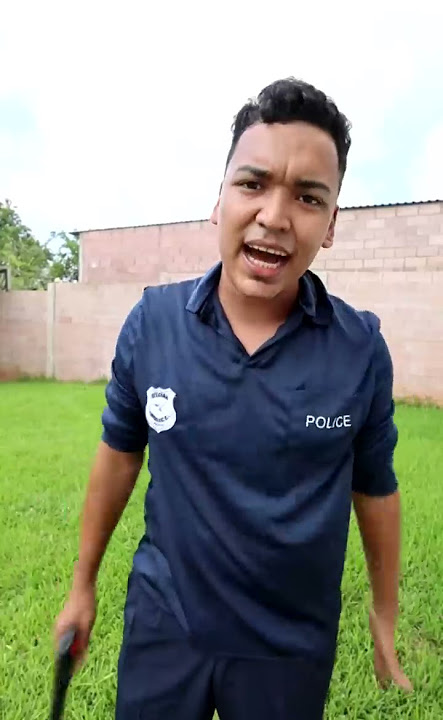 MALOS POLICIAS #shorts
