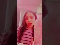 كده ما انت كده كده قالت لي عايزه ميه جبت لها ميه من الكشك عاديه لقيتها بص لي بتقول لي ايه العبط ده